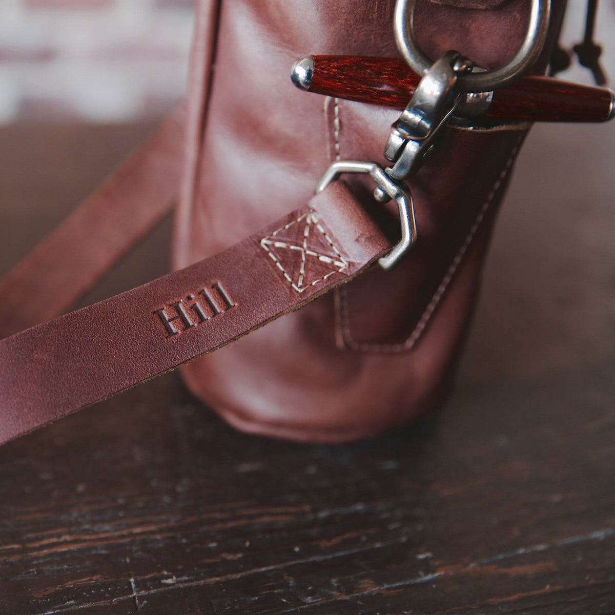 The Muscadine Personalized Fine Leather Wine Tote Wine Bottle Carrier Bag