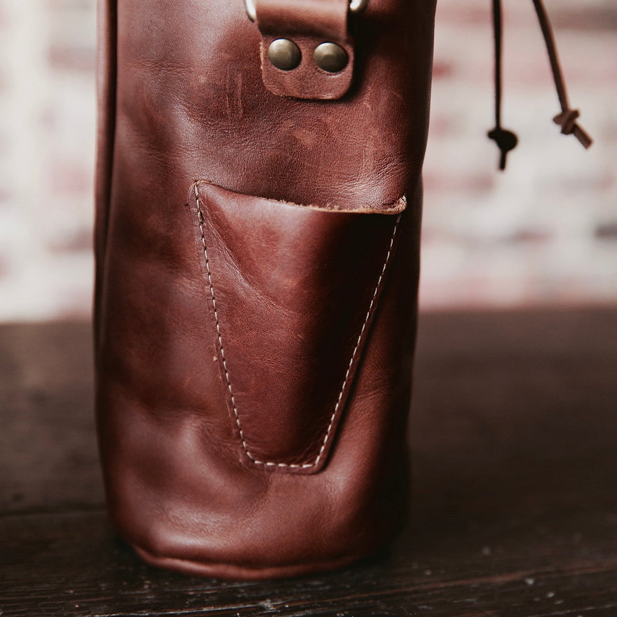 The Muscadine Personalized Fine Leather Wine Tote Wine Bottle Carrier Bag