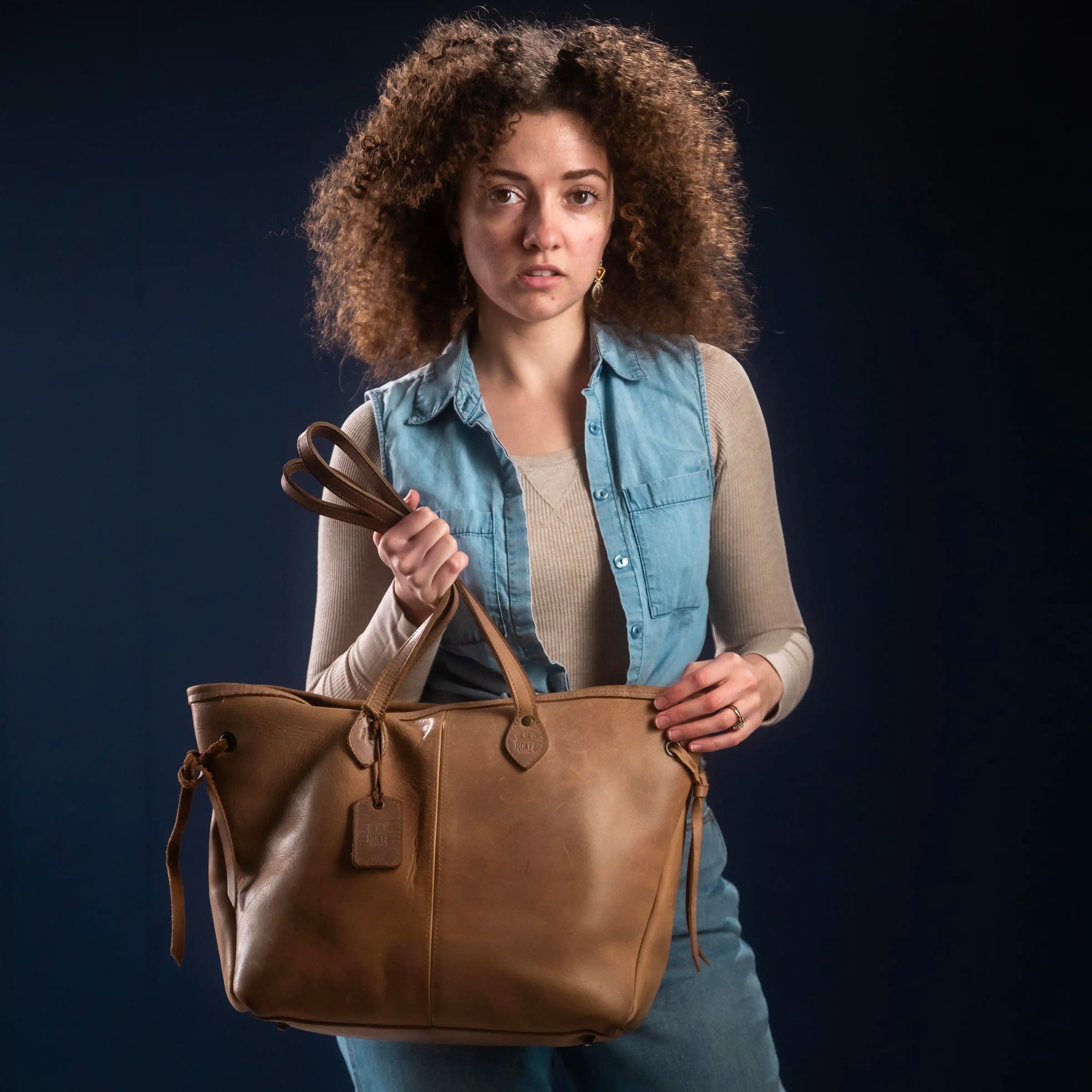 上品コーデはコレで安心！ Tote Leather Fine Maria The Bag Co. Holtz - トップス