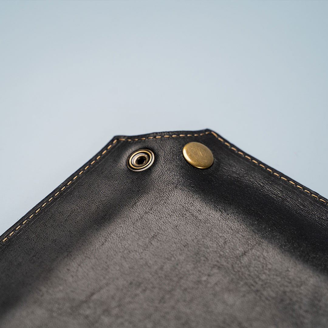 The Jetsetter - Personalized Full-Grain Leather Travel Caddy
