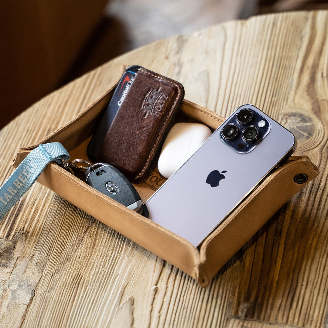 The Jetsetter - Personalized Full-Grain Leather Travel Caddy