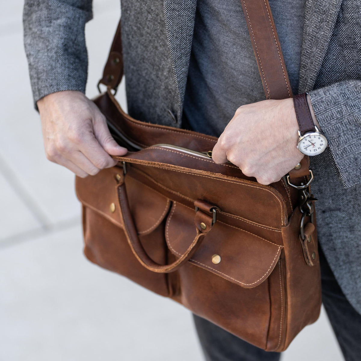 No. 102 Entrepreneur Fine Leather Briefcase & Professional Laptop Bag
