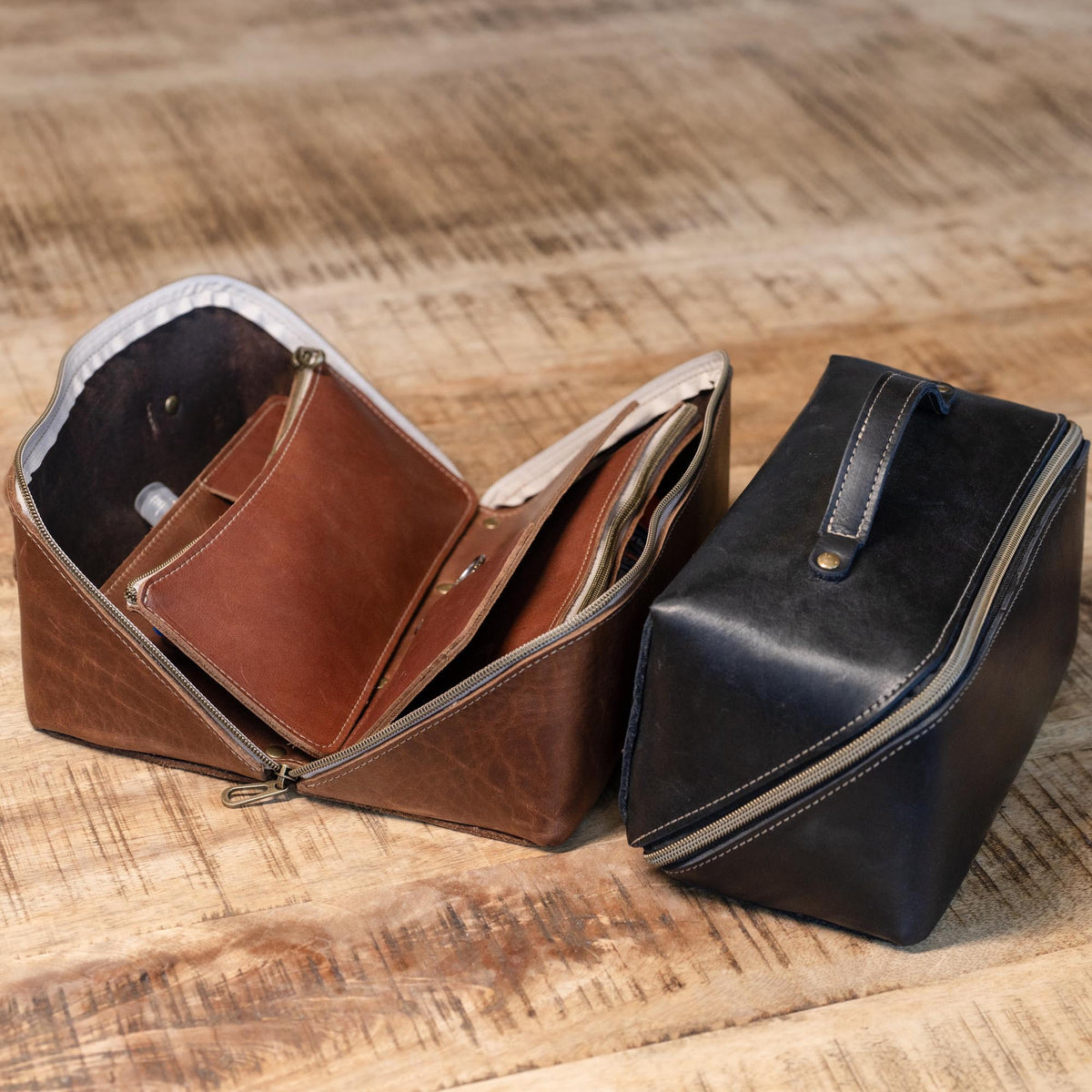 No. 307 Porter Dopp Kit – Full Grain Leather Toiletry Bag