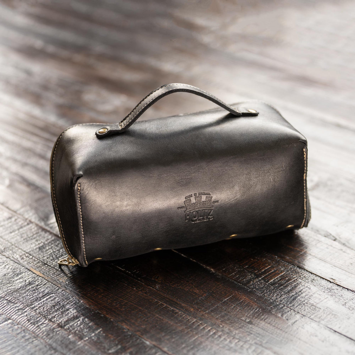 No. 307 Porter Dopp Kit – Full Grain Leather Toiletry Bag