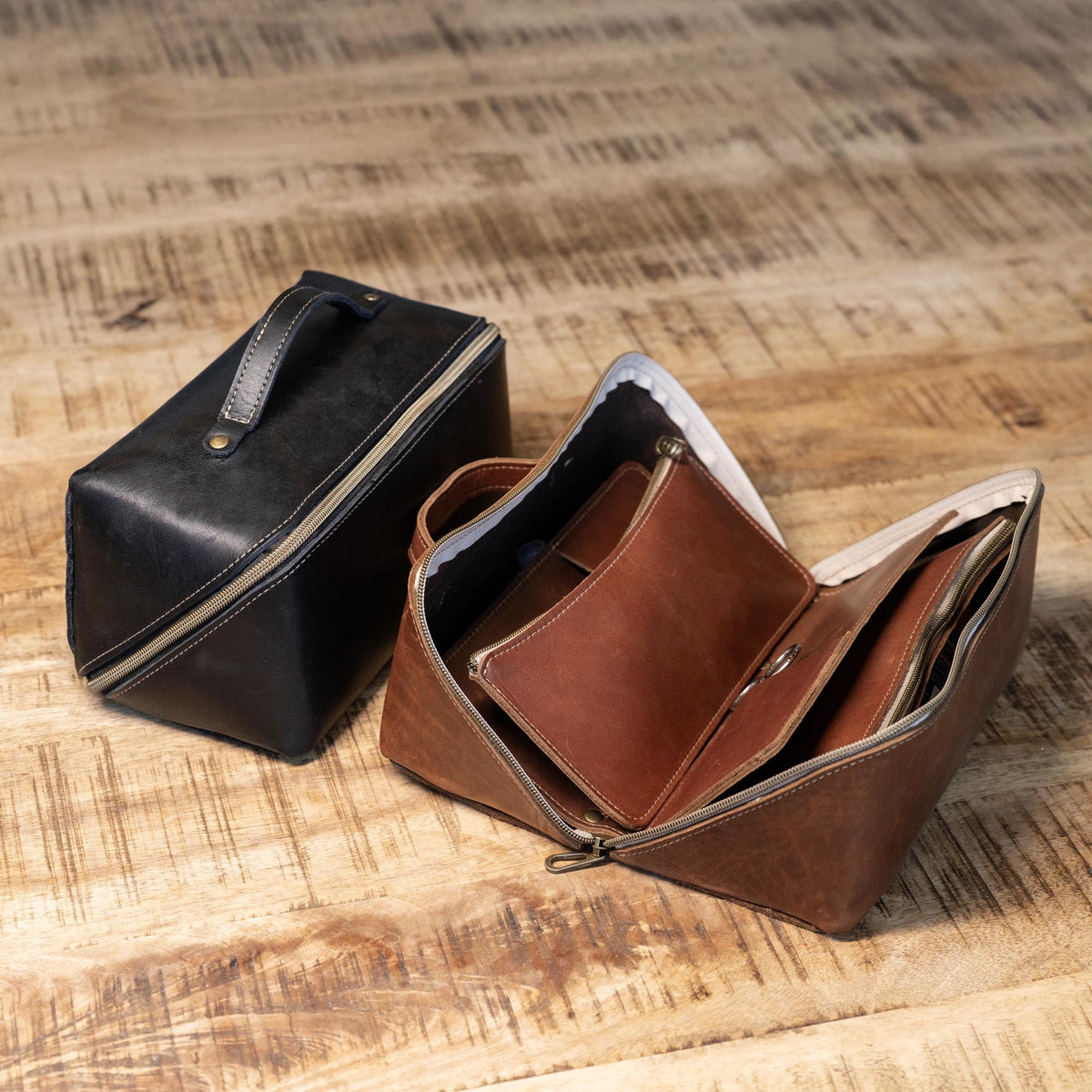 No. 307 Porter Dopp Kit – Full Grain Leather Toiletry Bag