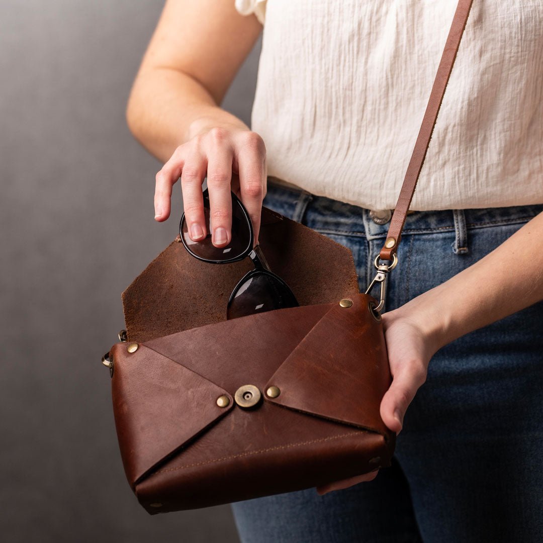 The Cecilia 2.0 - Fine Leather Envelope Purse with Adjustable 3 in 1 Strap