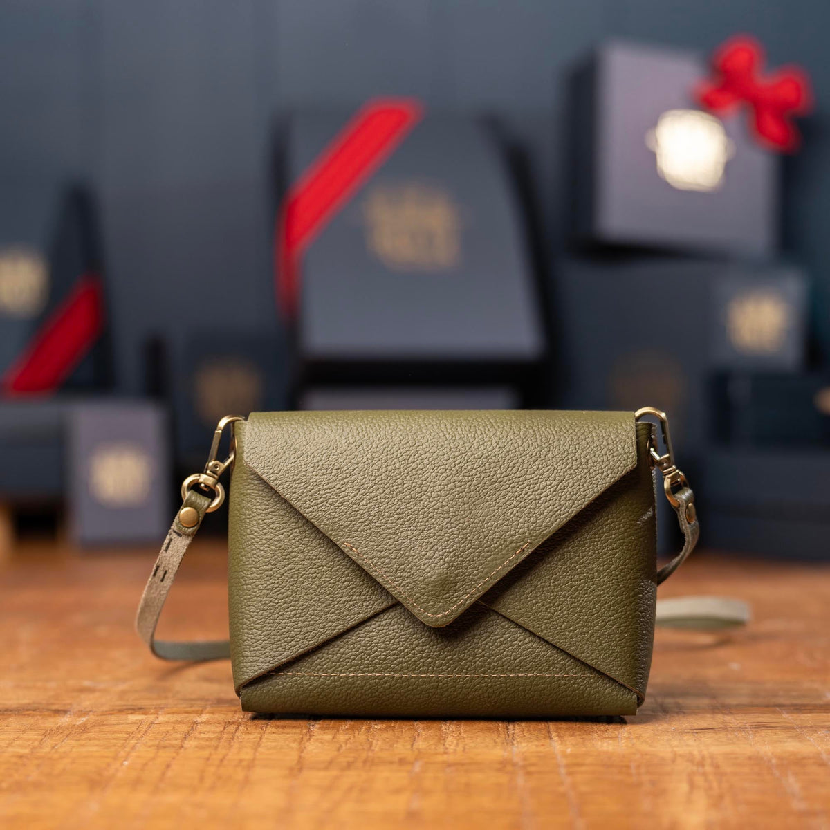 The Cecilia 2.0 - Fine Leather Envelope Purse with Adjustable 3 in 1 Strap